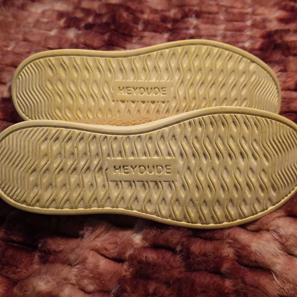 HEY DUDE Karina Sherpa In Sage Women's US8 Sneakers Shoes With Elastic Laces EUC - Picture 10 of 10